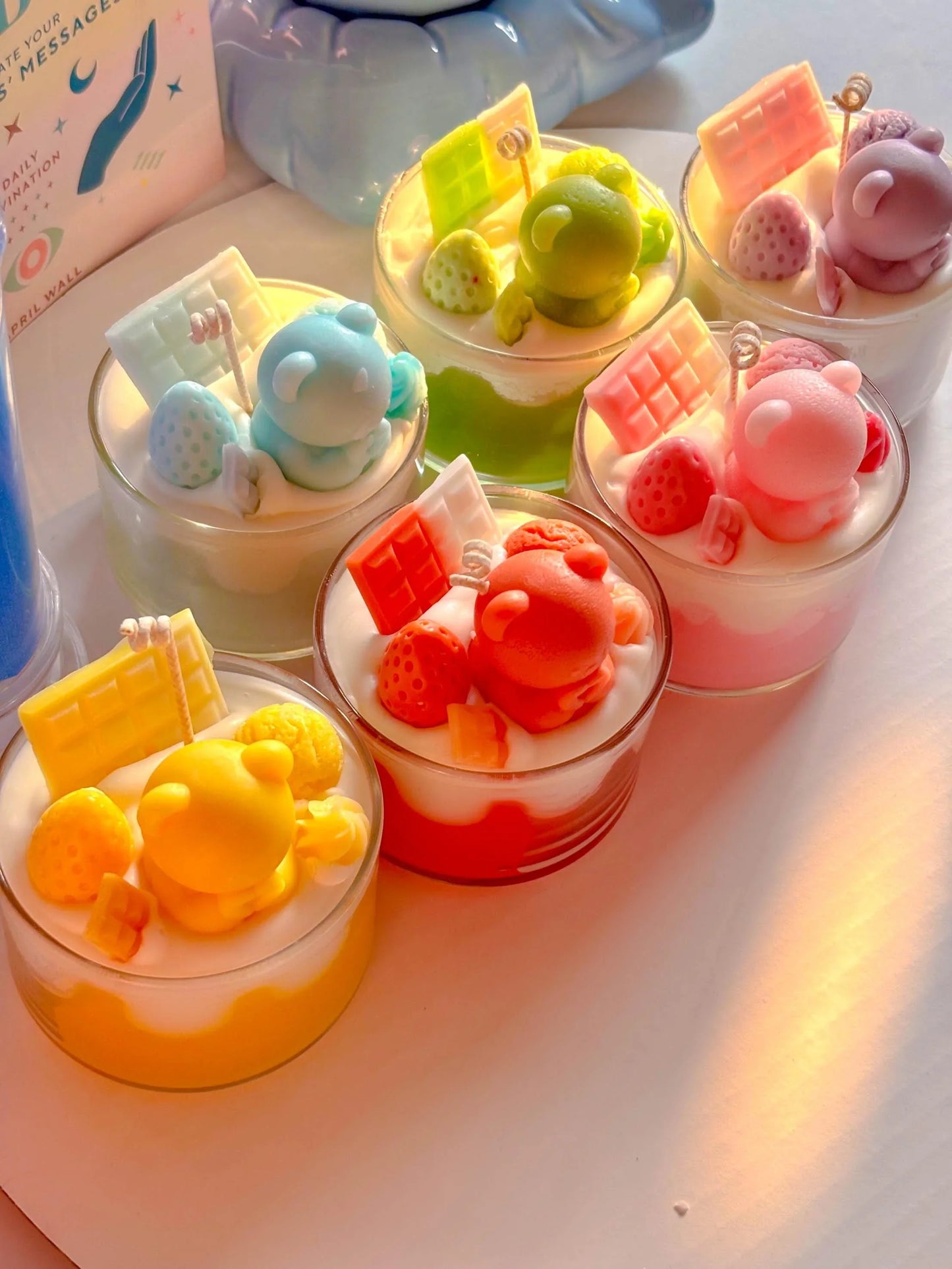 Cute rainbow bears candle set