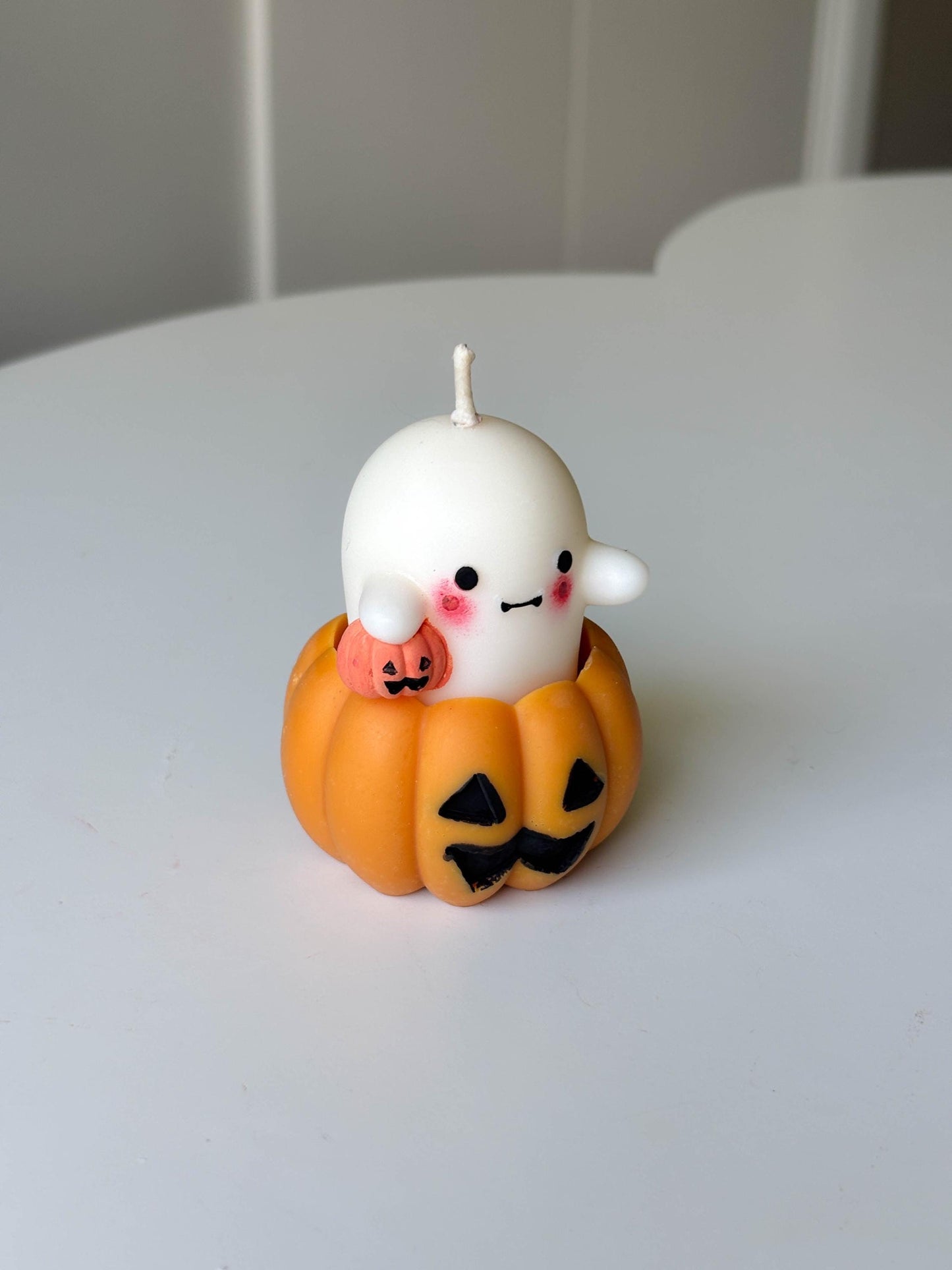 Cute halloween ghost candle