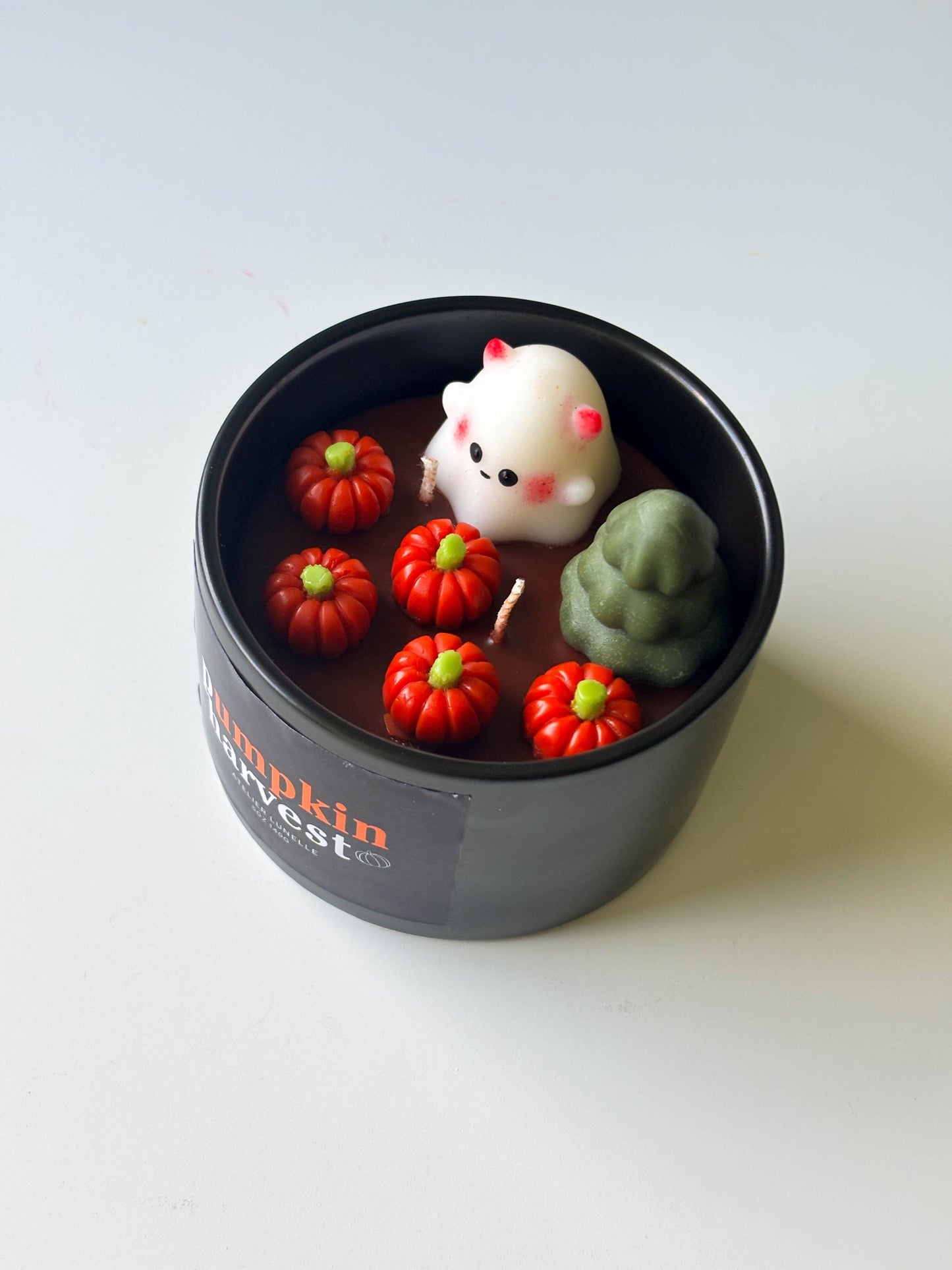Cute halloween ghost pumpkin candle
