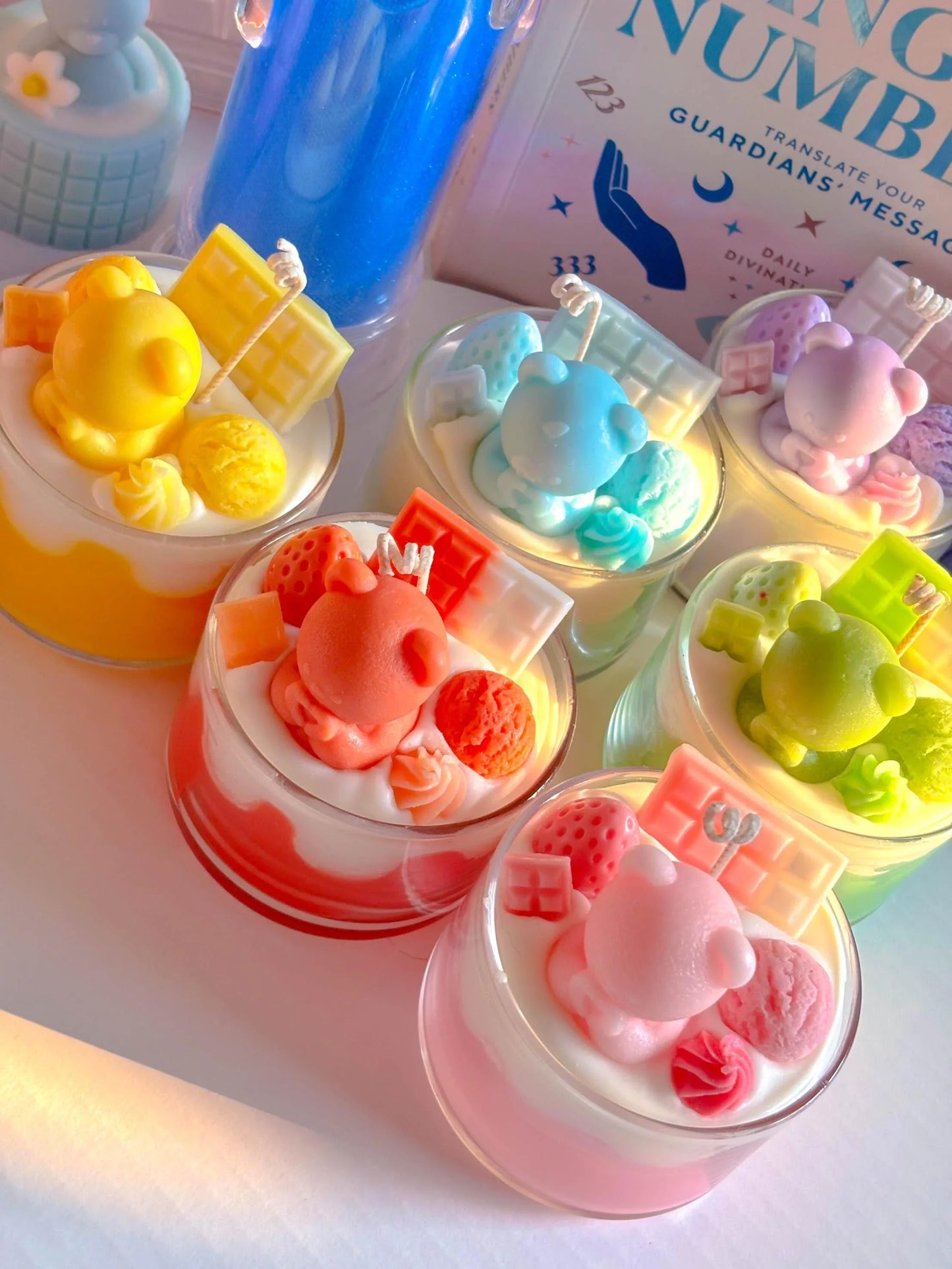 Cute rainbow bears candle set